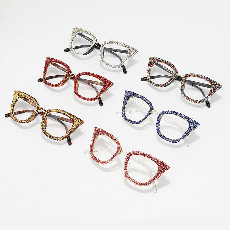 Retro Rhinestone and Glitter Cat Eyeglasses |  Pretty Fab Things 